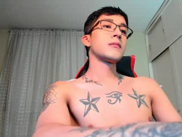 guy_veryhot1