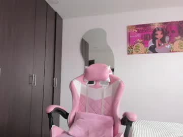 kendal_hot1