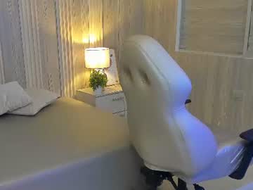 lia_curvysex