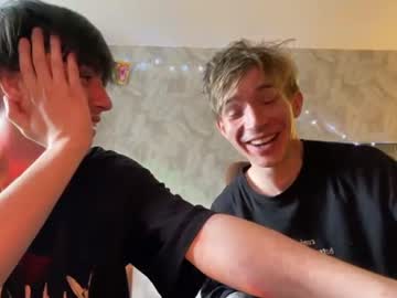 stralght_twinks