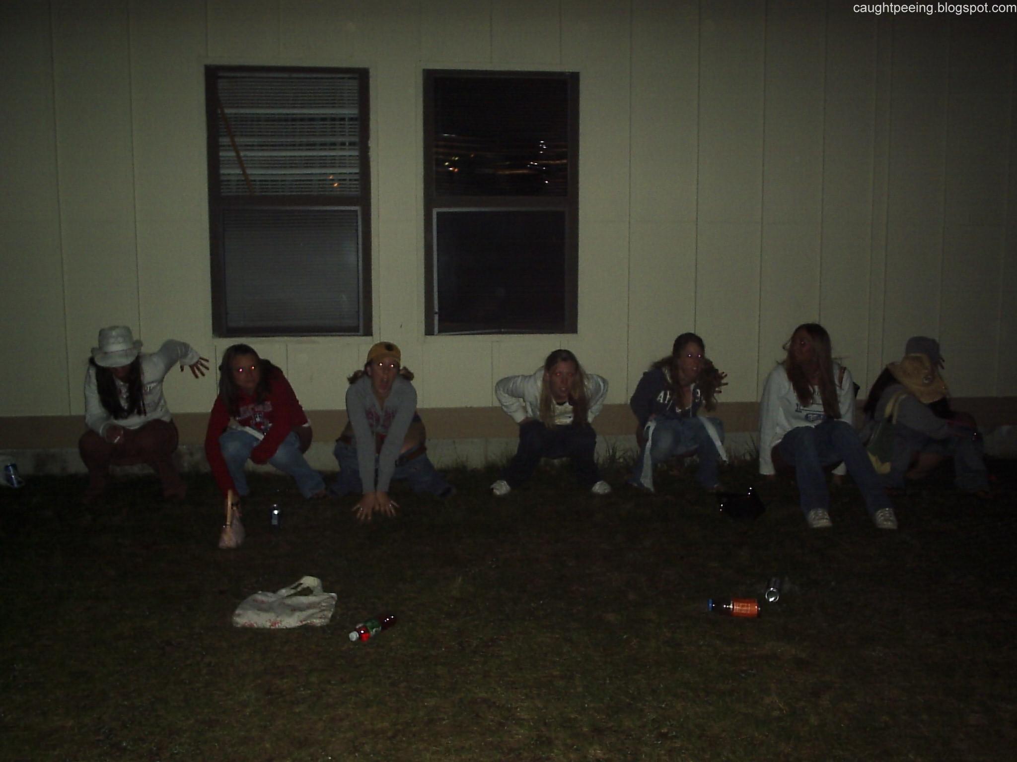 Girls Going to the Toilet Outdoors — 21