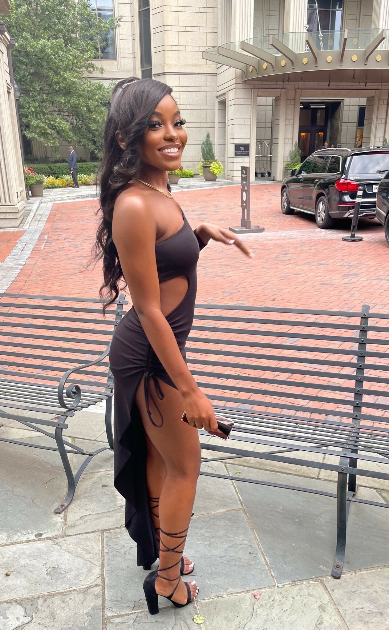 Ebony Clothed mh — 39