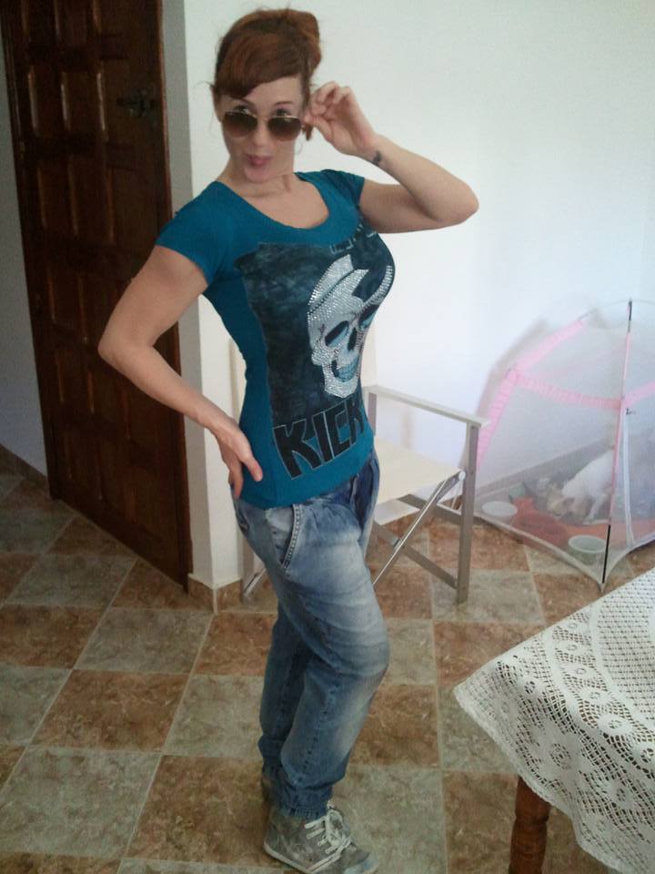 Vanessa, busty bimbo from Spain — 42