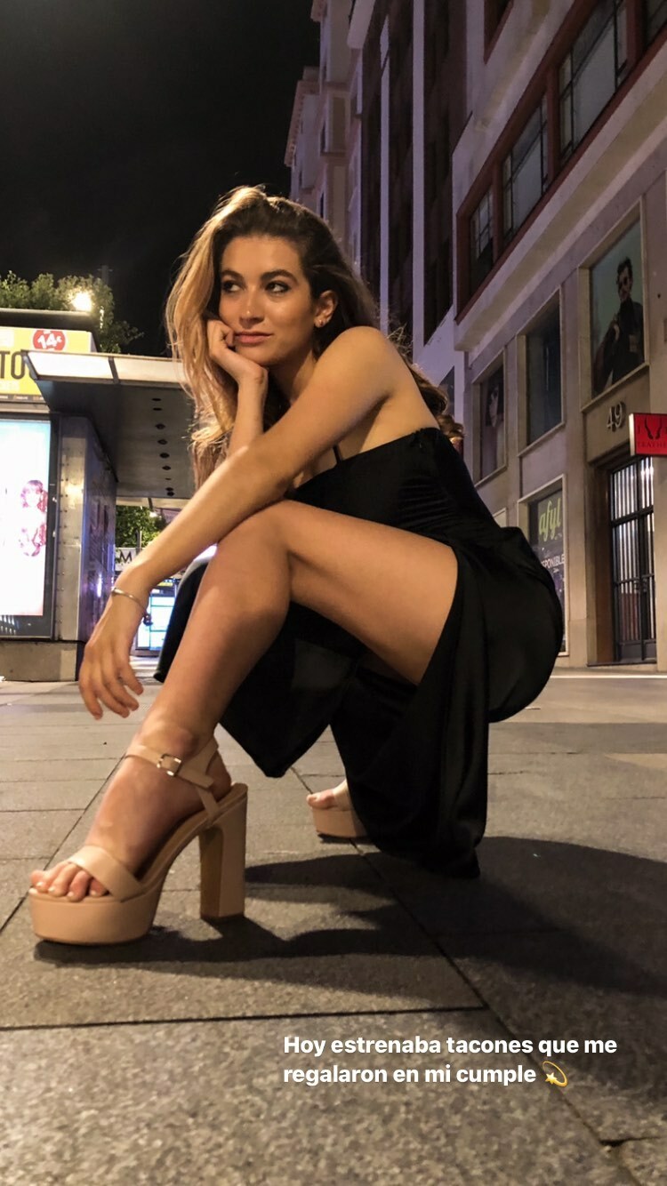 Carlota, puta famosa para sacar pajas — 17