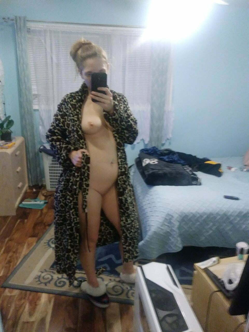 AMBER (NEW ZEALAND) Amateur Contest — 23