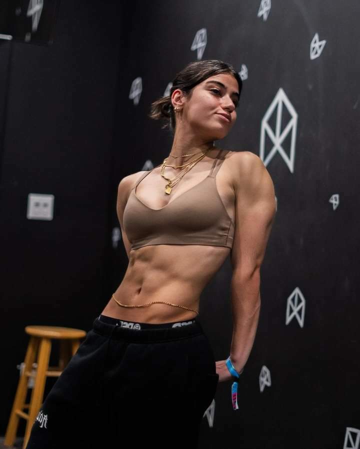 Sara Saffari (sexy Victim/garrote) fucktoy — 31