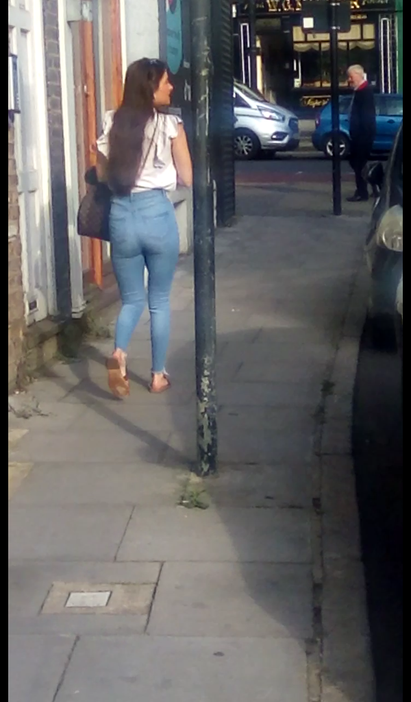 even more candid booty — 32