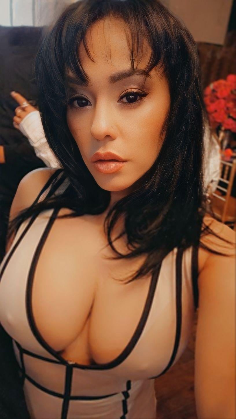 Bisexual Latina wife — 24