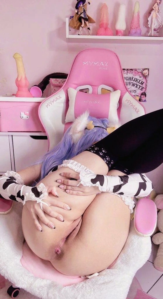 COSPLAY — 12