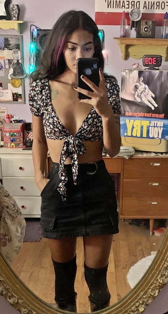 Ebony Clothed mh — 37