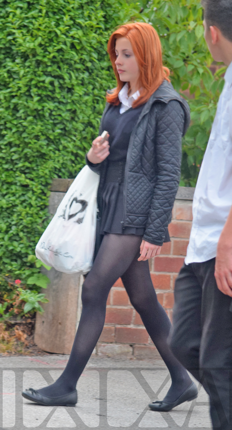 Street/public pantyhose 02 — 10
