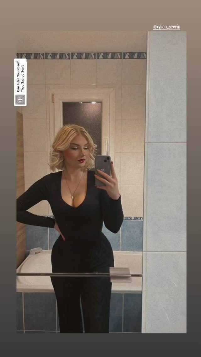 French slut Elisa — 11