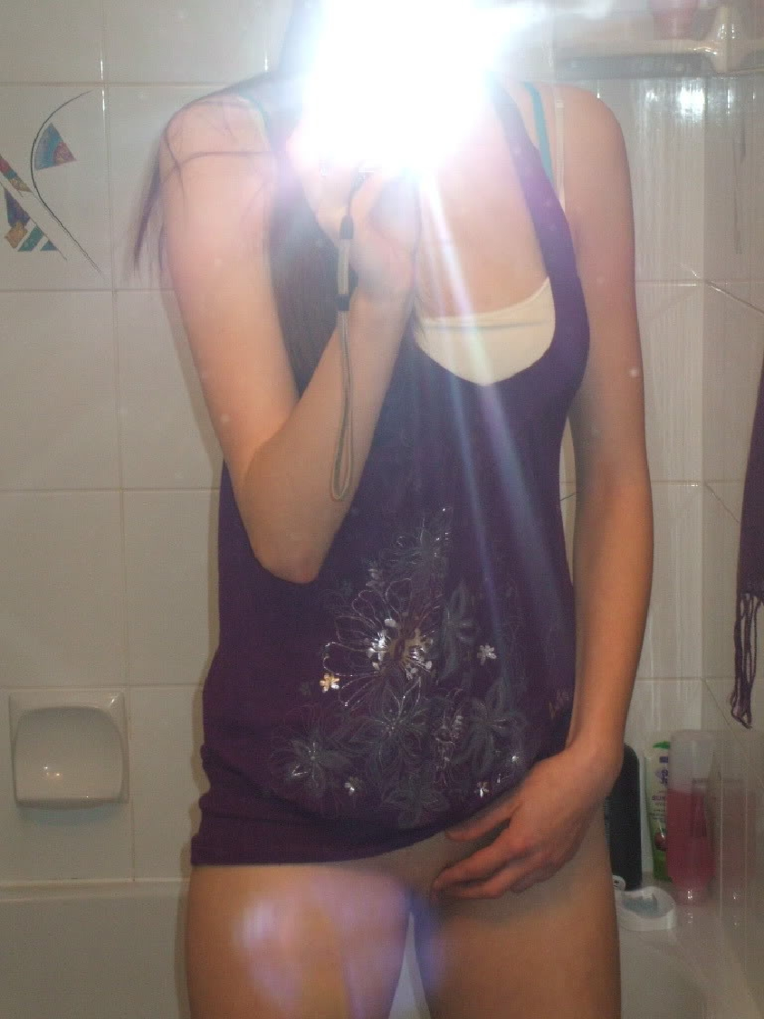 Selfies of a lonely Girl — 11